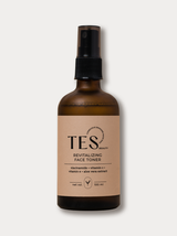Face toner with Niacinamide and Vitamin C.  Strengthens skin's barrier function,  Balances pH, Minimises appearance of pores,  Brigthening, Provides a boost of hydration. Contains Aloe vera, Cucumber , Liquorice Extract, Glycerin, Mulberry, Niacinamide, Witch Hazel, Vitamin E, Vitamin C. Eco-friendly packaging, Parabens-SLS-Silicone Free, No toxic chemicals, Synthetic fragrance free, Cruelty free, Dermatologically tested, 100% Vegan,  Made in India, For Men & Women, Clean Beauty